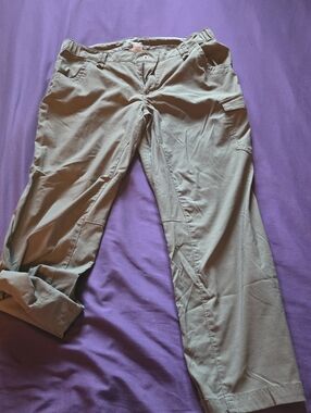 Duluth Trading Co Size 12 Short Dry On The Fly Khaki Convertible Pants